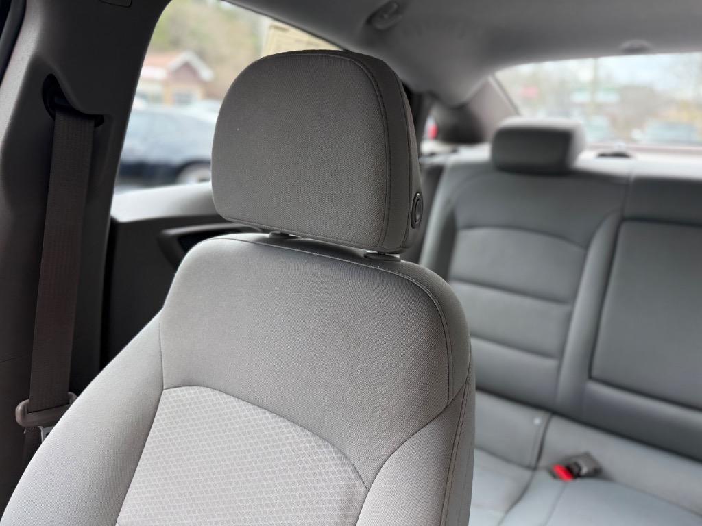 2016 Chevrolet Malibu 1LS - Photo 17