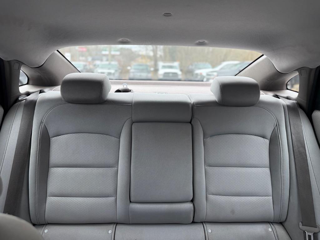 2016 Chevrolet Malibu 1LS - Photo 16