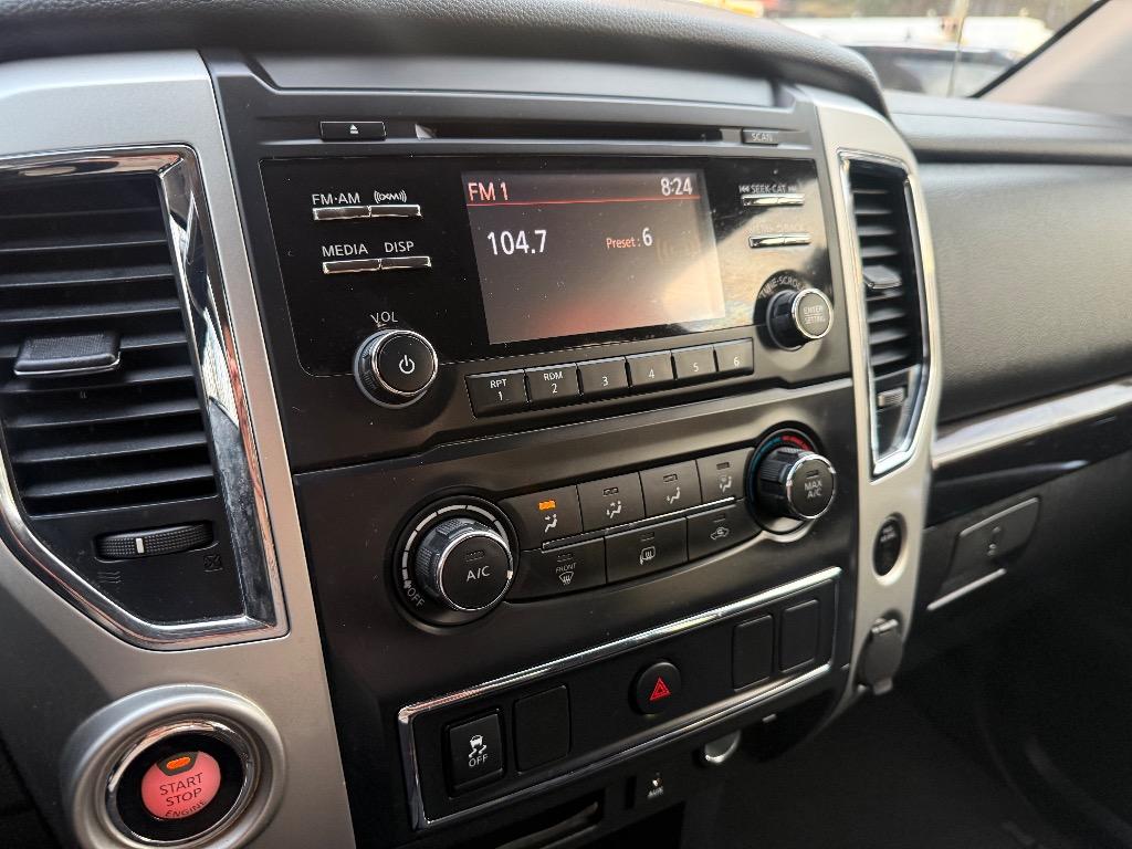 2018 Nissan Titan SV - Photo 6