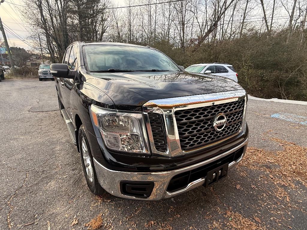 2018 Nissan Titan