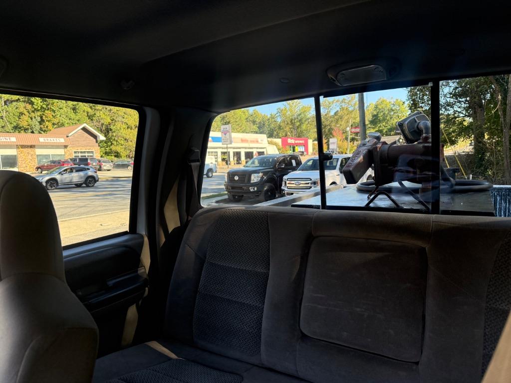 Ford F-250SD photo 14