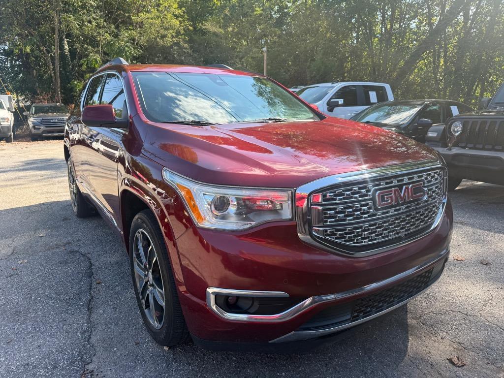 GMC Acadia photo 15