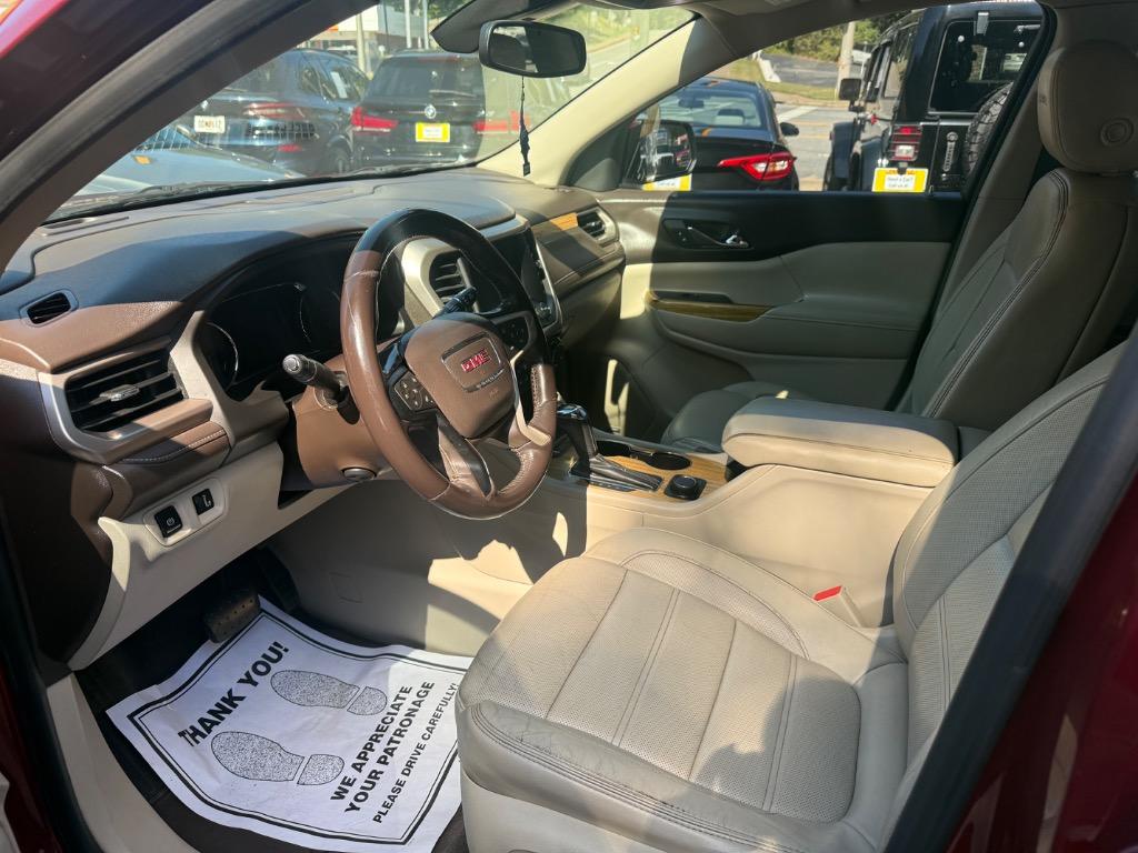 GMC Acadia photo 3