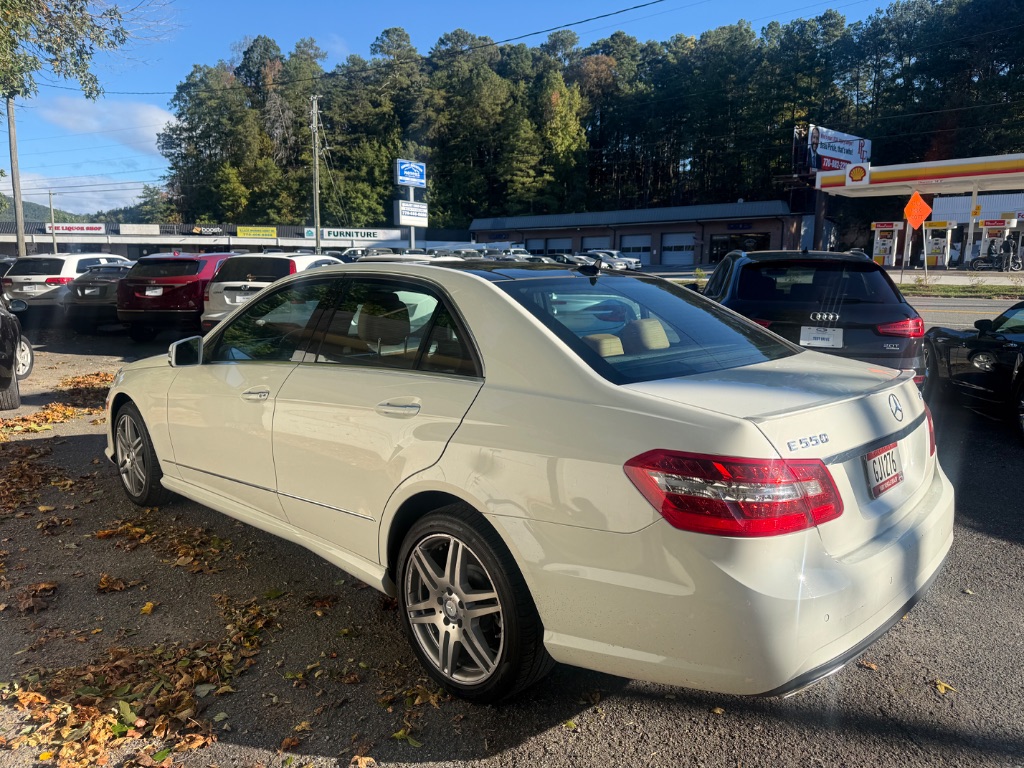 Mercedes-Benz E-Class photo 5