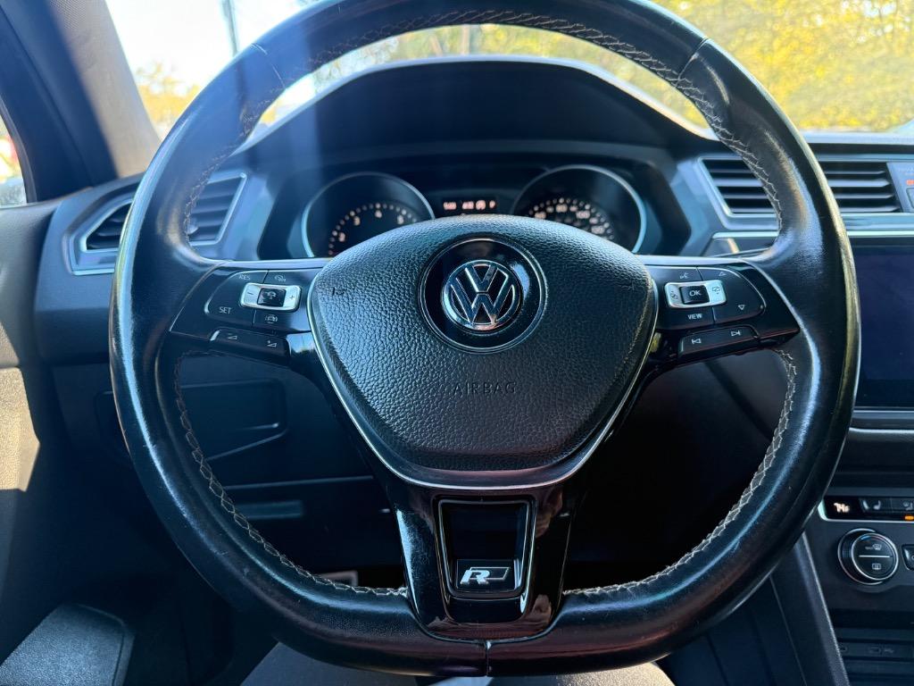Volkswagen Tiguan photo 2