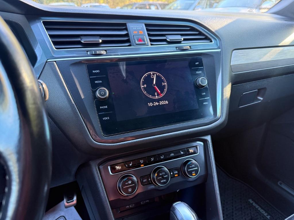 Volkswagen Tiguan photo 3