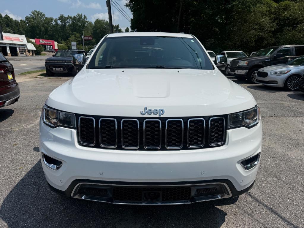 Jeep Grand Cherokee photo 15