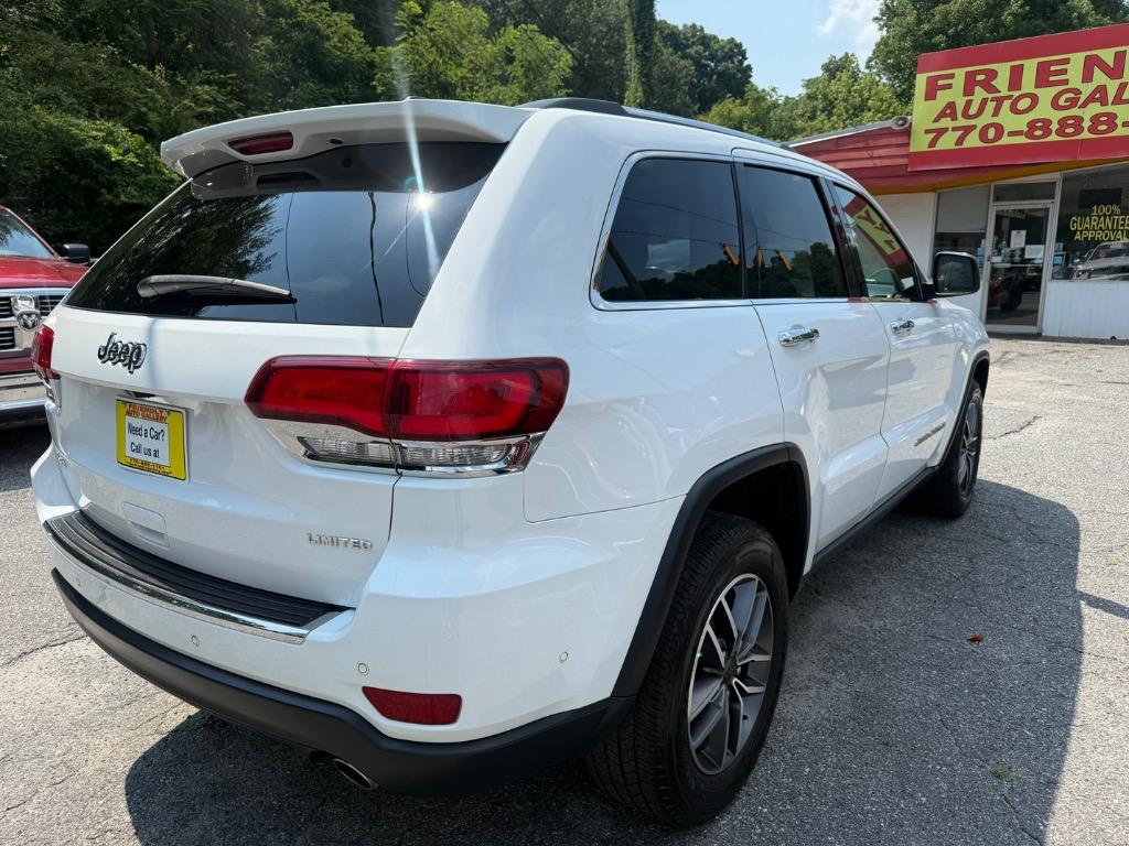 Jeep Grand Cherokee photo 13