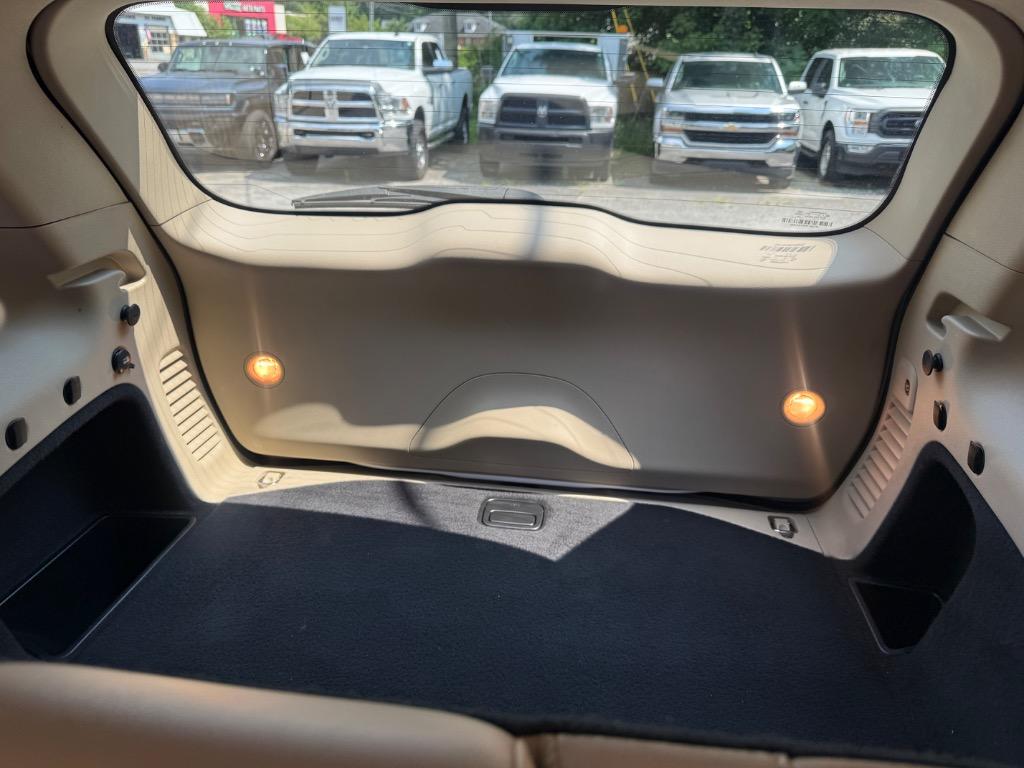 Jeep Grand Cherokee photo 19