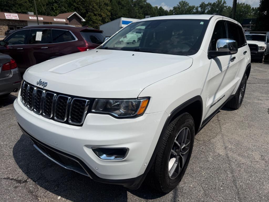 Jeep Grand Cherokee photo 16