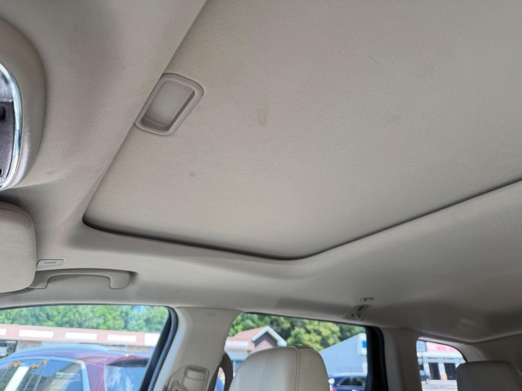 Jeep Grand Cherokee photo 8