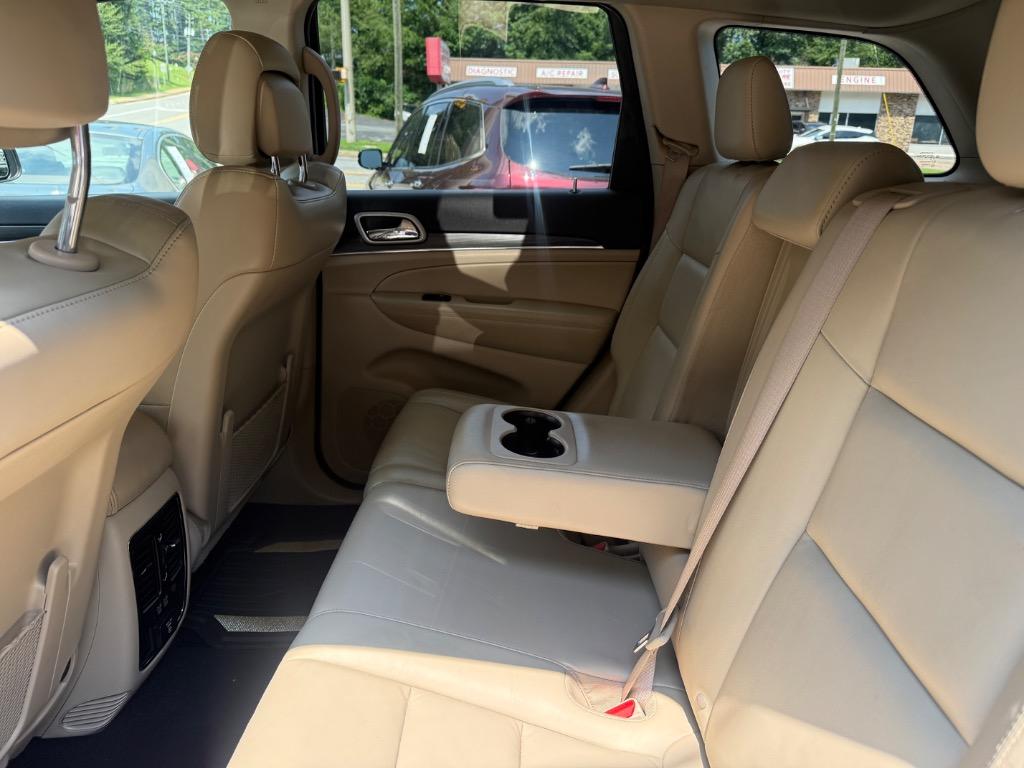 Jeep Grand Cherokee photo 21