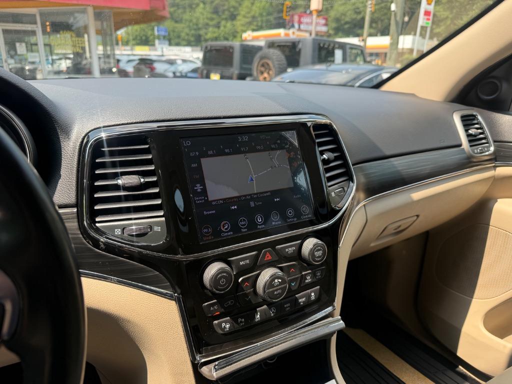 Jeep Grand Cherokee photo 4