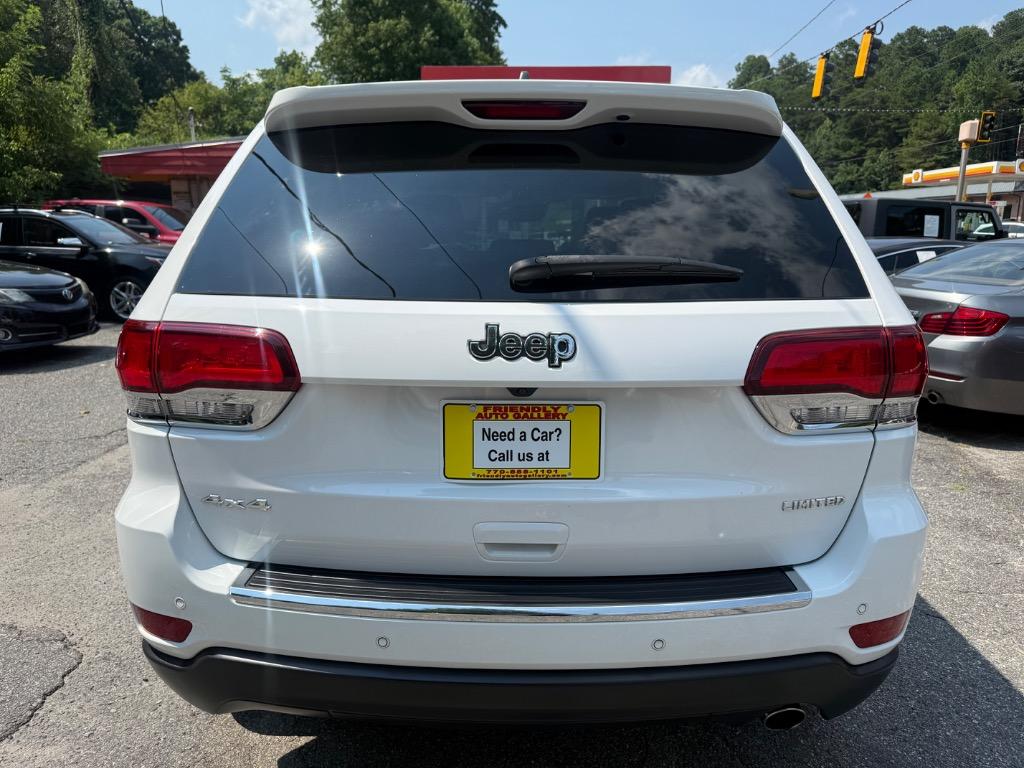 Jeep Grand Cherokee photo 12