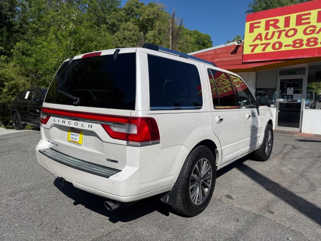 Lincoln Navigator photo 11