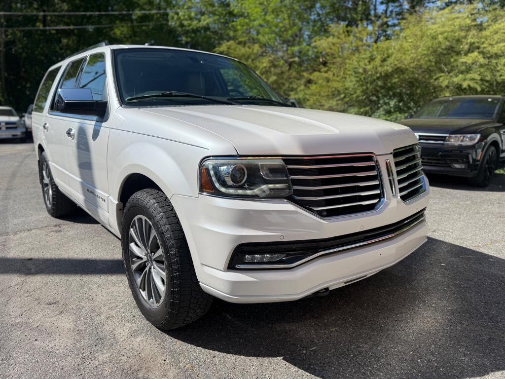 2016 Lincoln Navigator 4x4 Select's photo