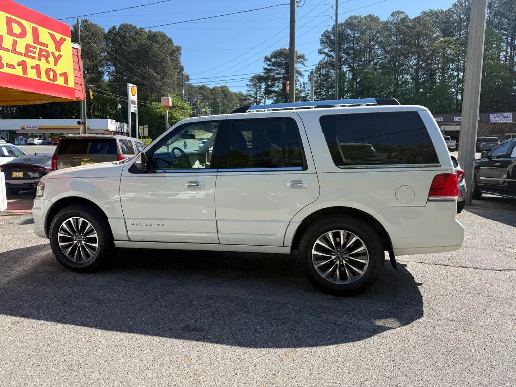 Lincoln Navigator photo 6