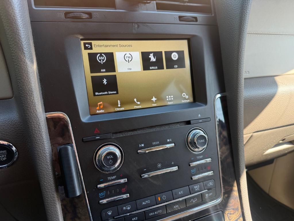 Lincoln Navigator photo 5