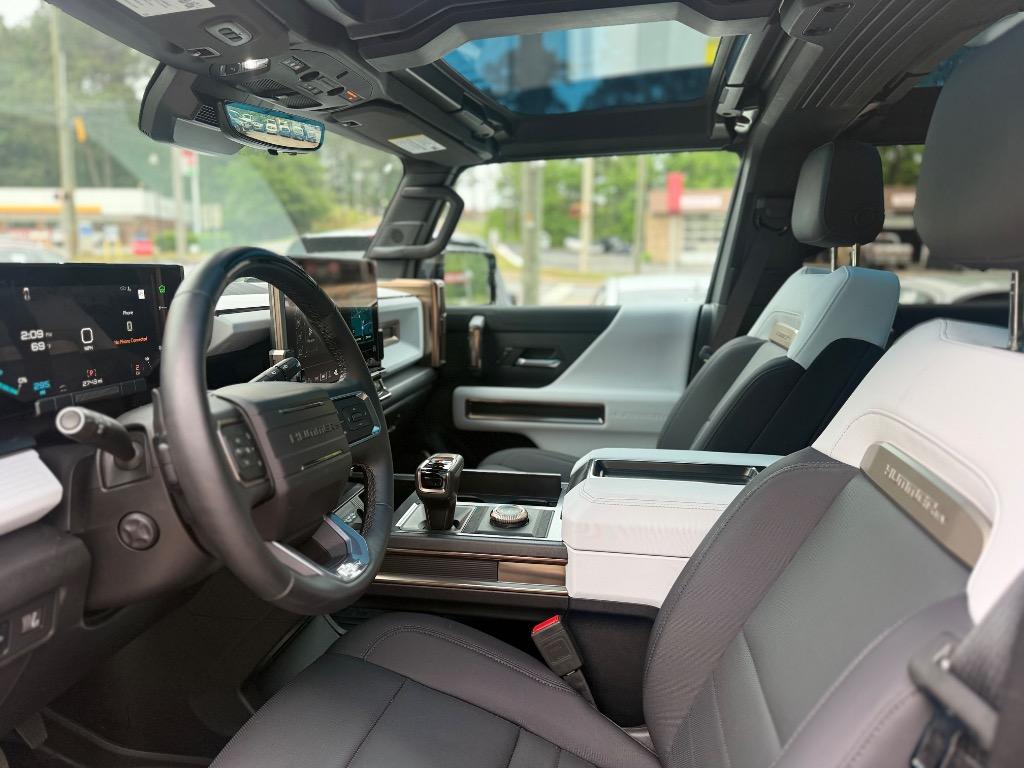 2025 GMC HUMMER EV 2X - Photo 22