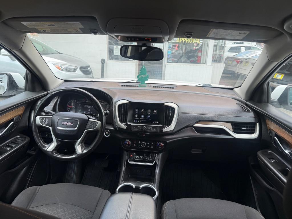 GMC Terrain photo 8