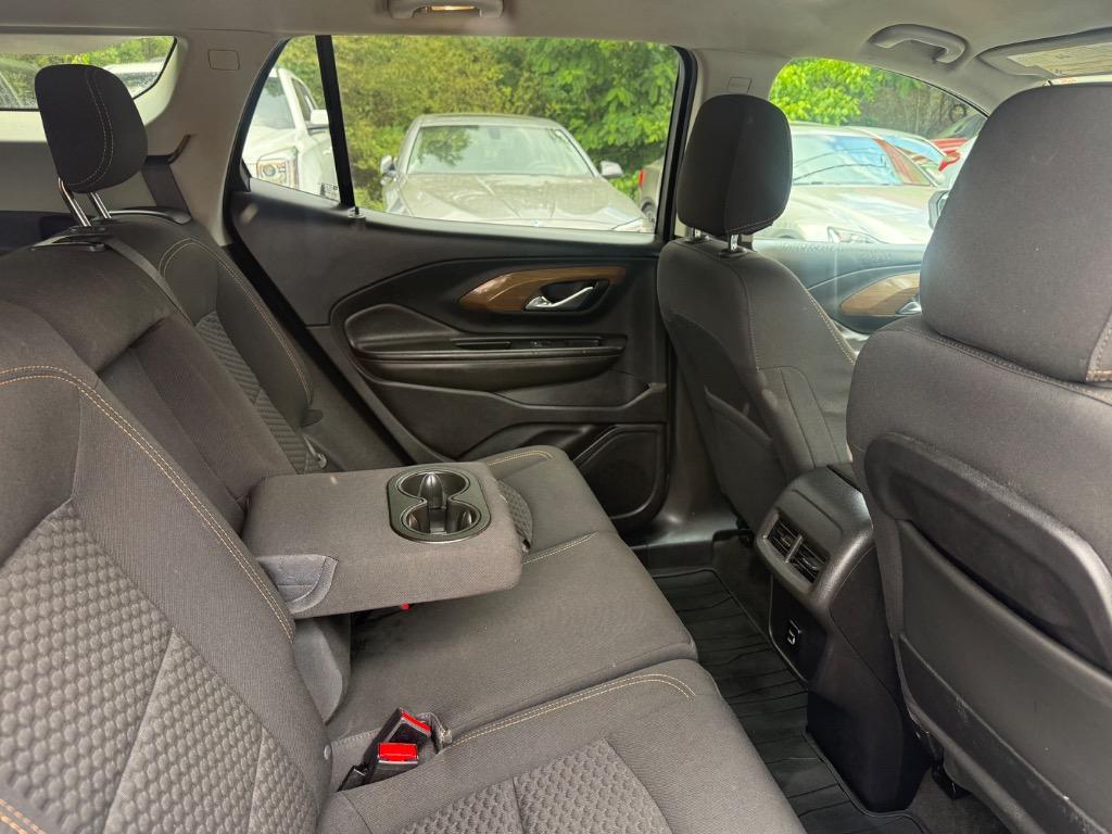 GMC Terrain photo 9