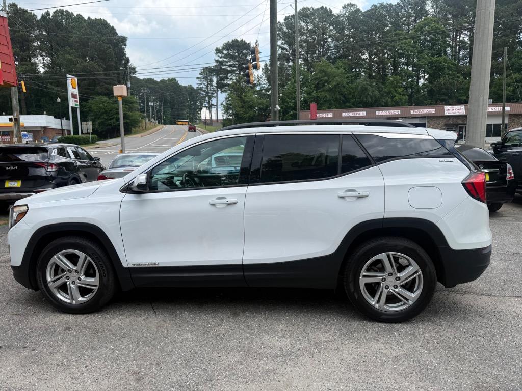 GMC Terrain photo 14