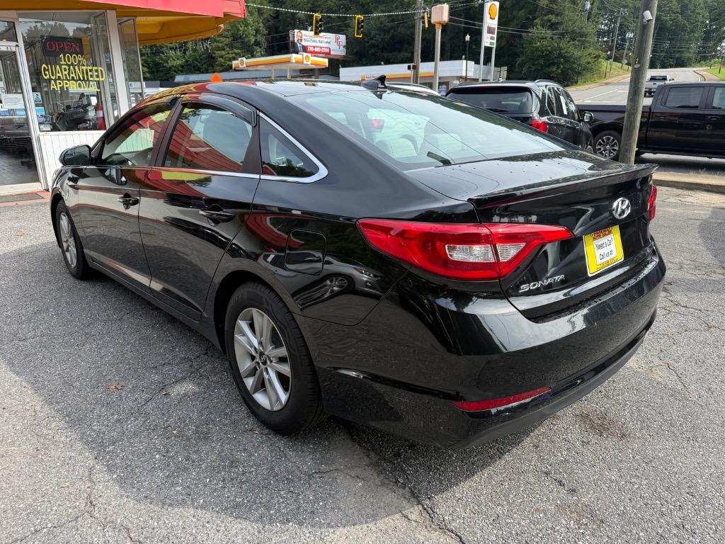 Hyundai Sonata photo 8