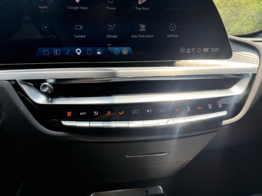 Cadillac Lyriq photo 5