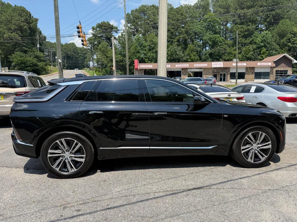 Cadillac Lyriq photo 15