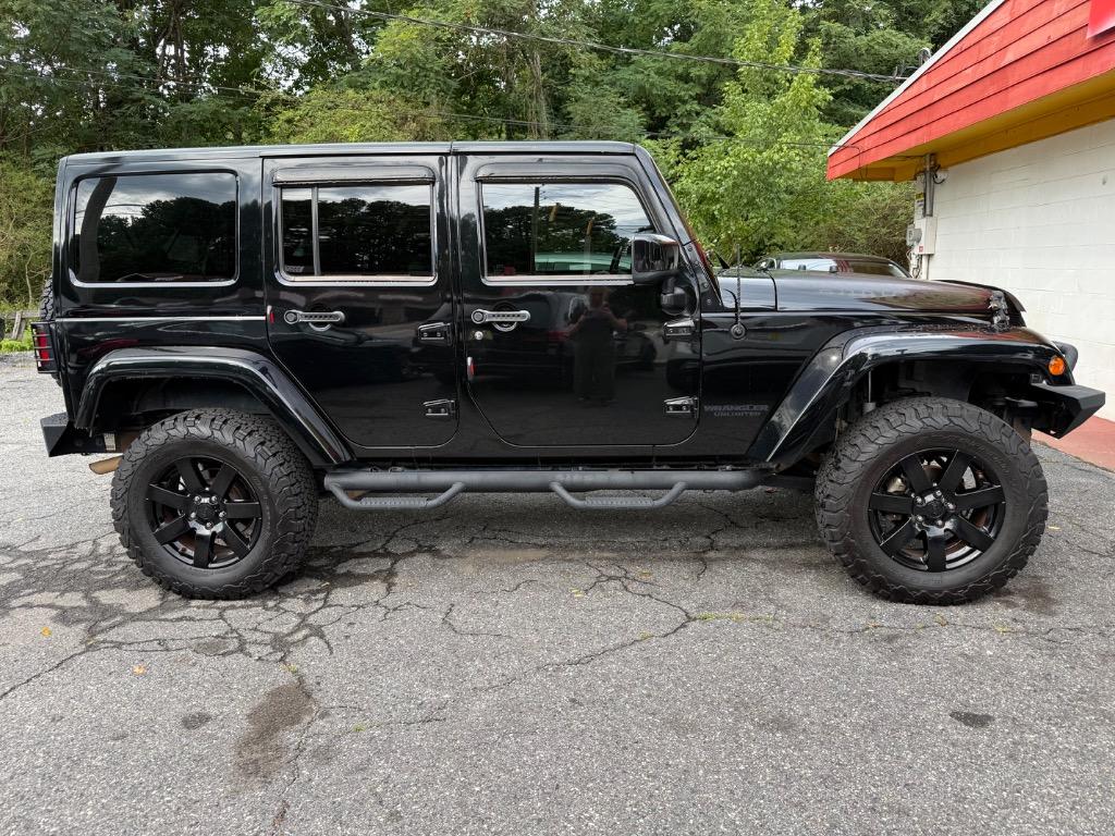 Jeep Wrangler photo 14