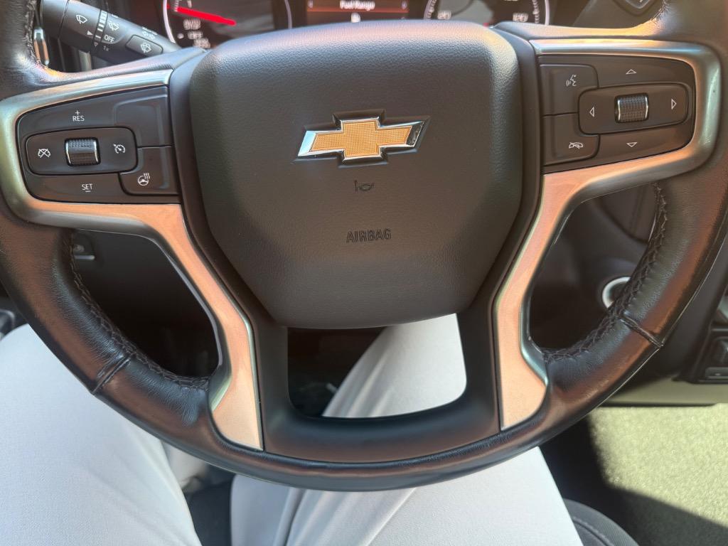 Chevrolet Silverado 1500 photo 23