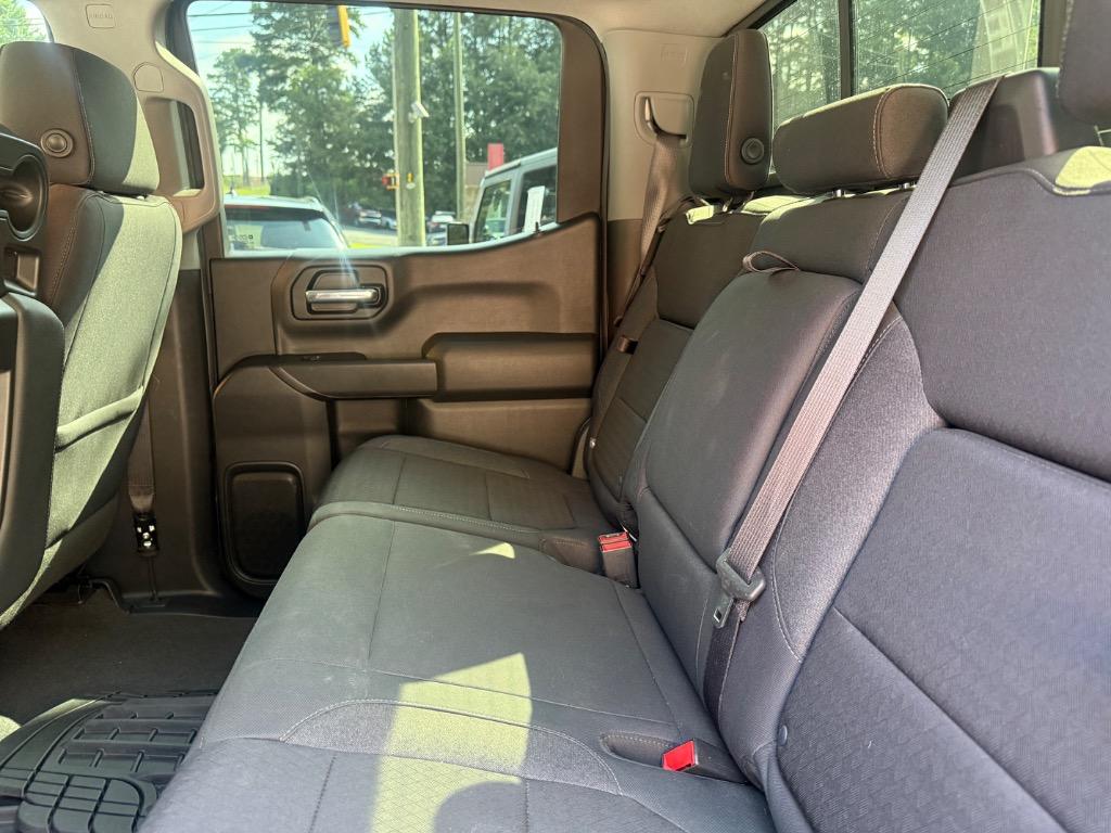 Chevrolet Silverado 1500 photo 17