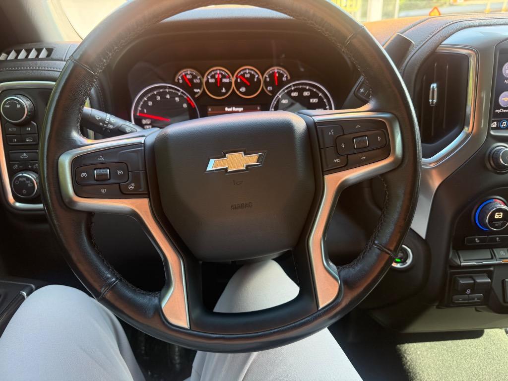 Chevrolet Silverado 1500 photo 2
