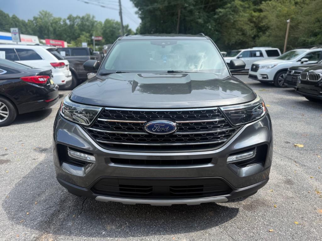 Ford Explorer photo 9