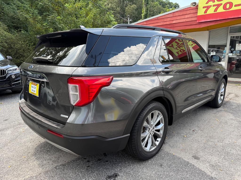 Ford Explorer photo 13