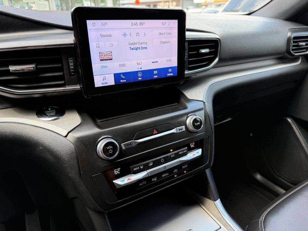 Ford Explorer photo 20