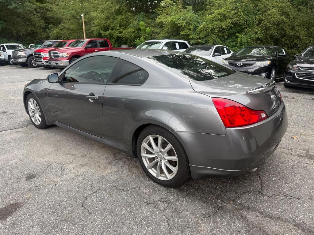 Infiniti G37 photo 13
