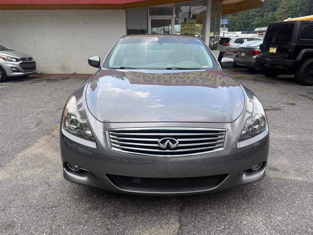 Infiniti G37 photo 7