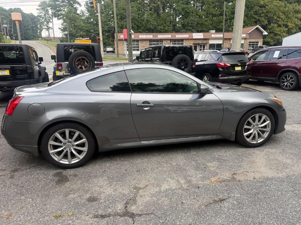 Infiniti G37 photo 10