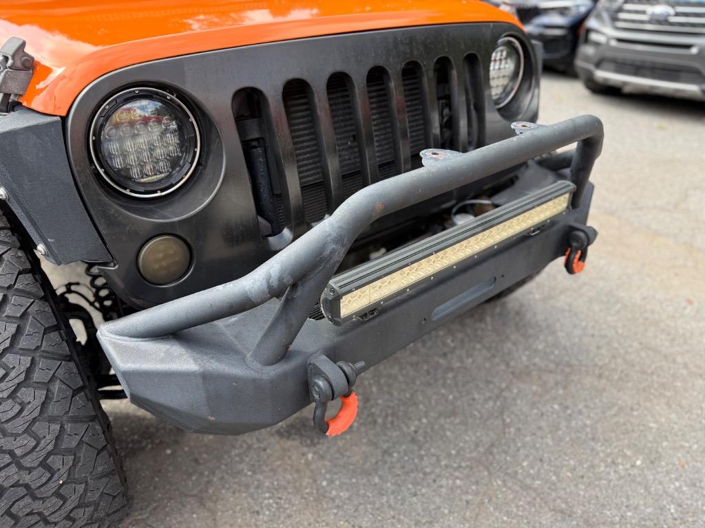 Jeep Wrangler photo 6