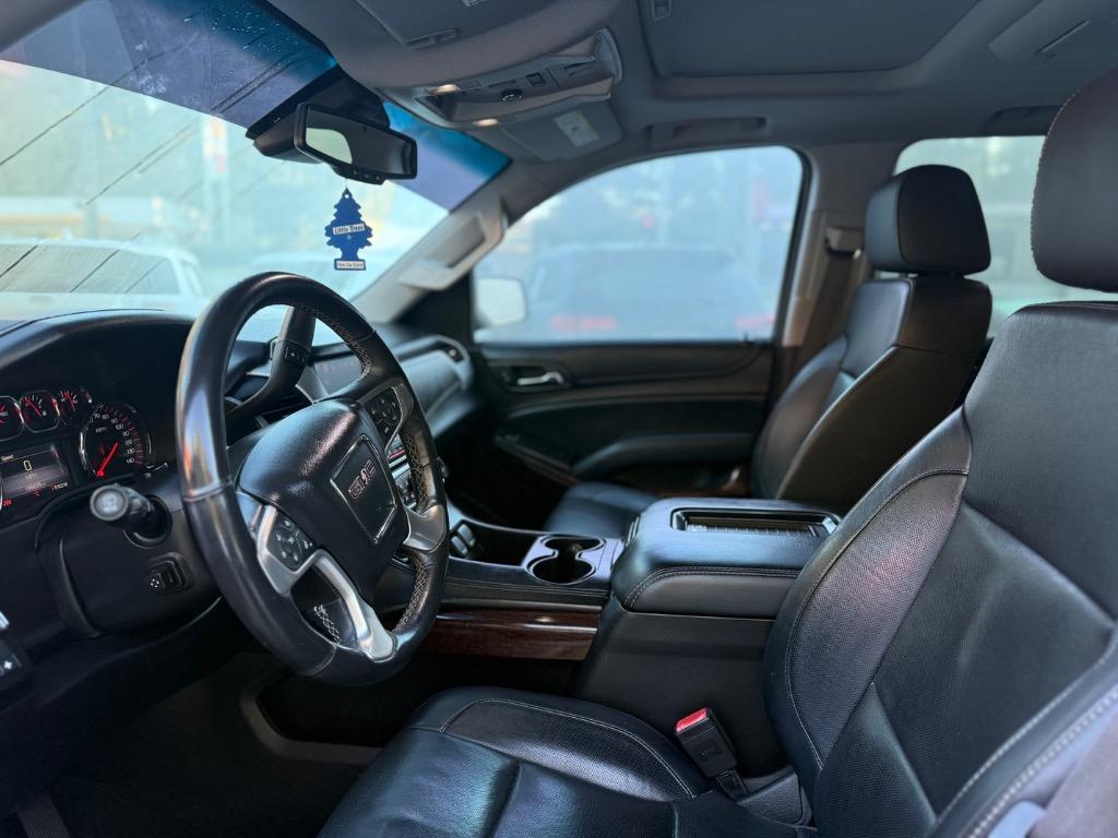 GMC Yukon photo 15