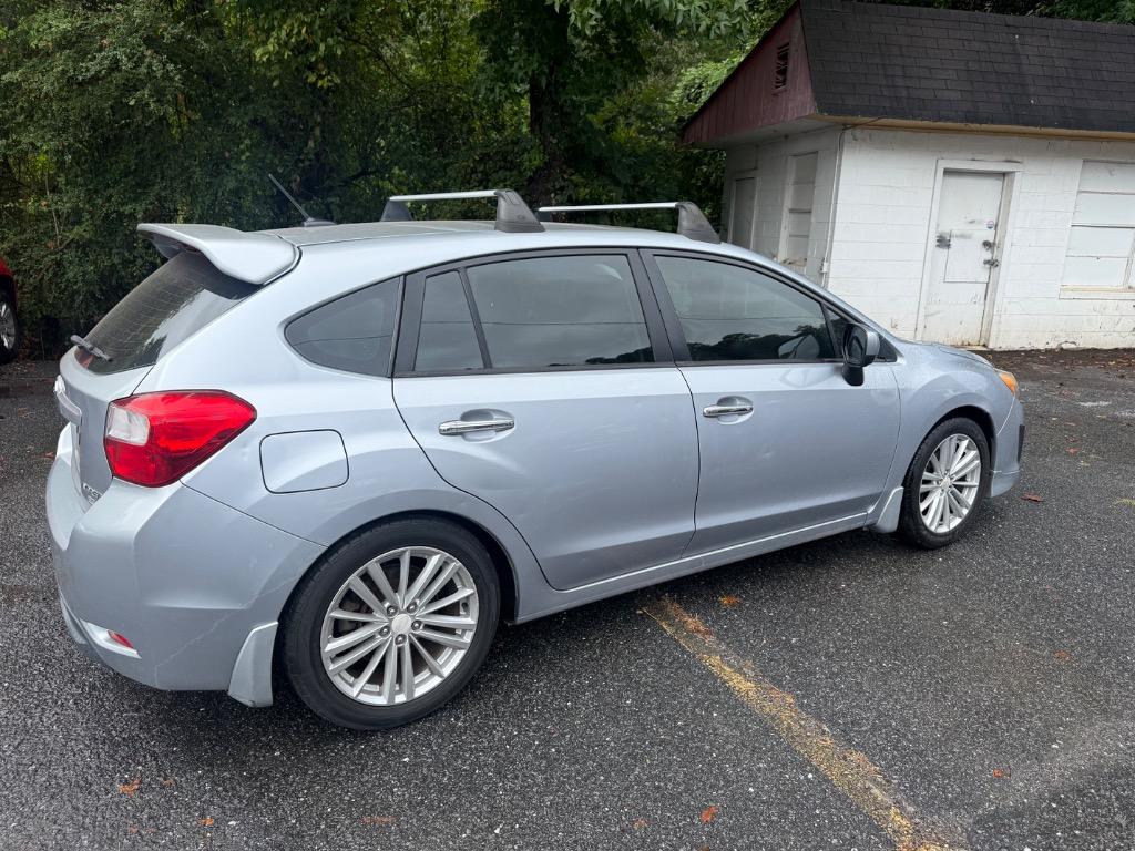 Subaru Impreza photo 15