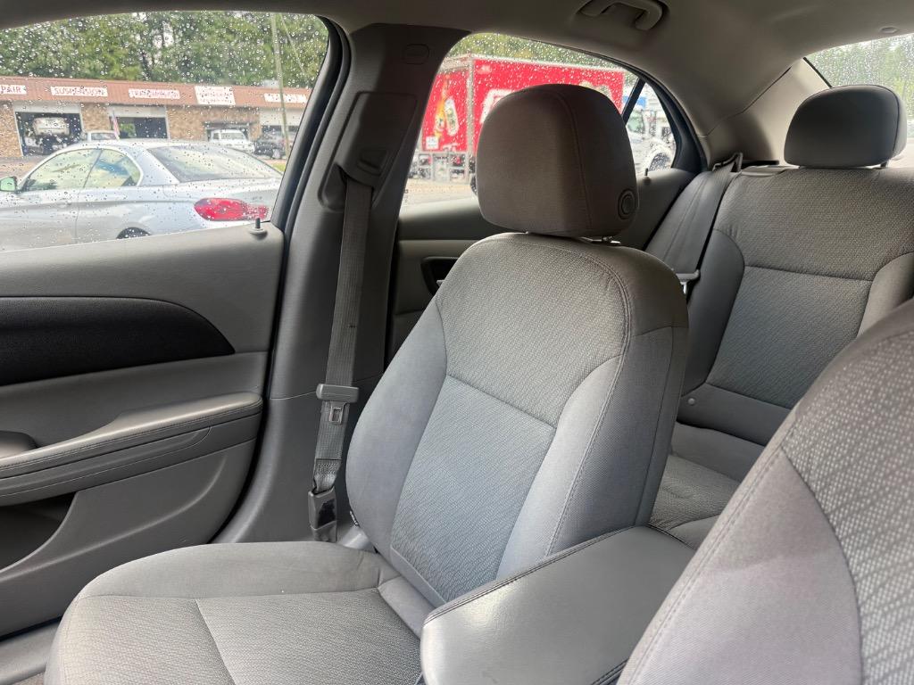 Chevrolet Malibu Limited photo 15