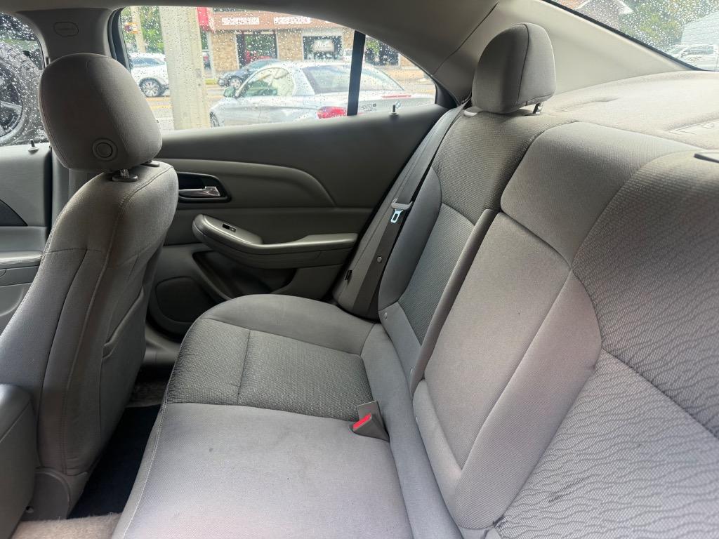Chevrolet Malibu Limited photo 17