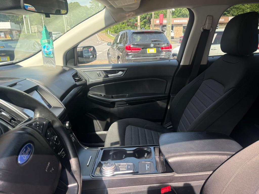 Ford Edge photo 18