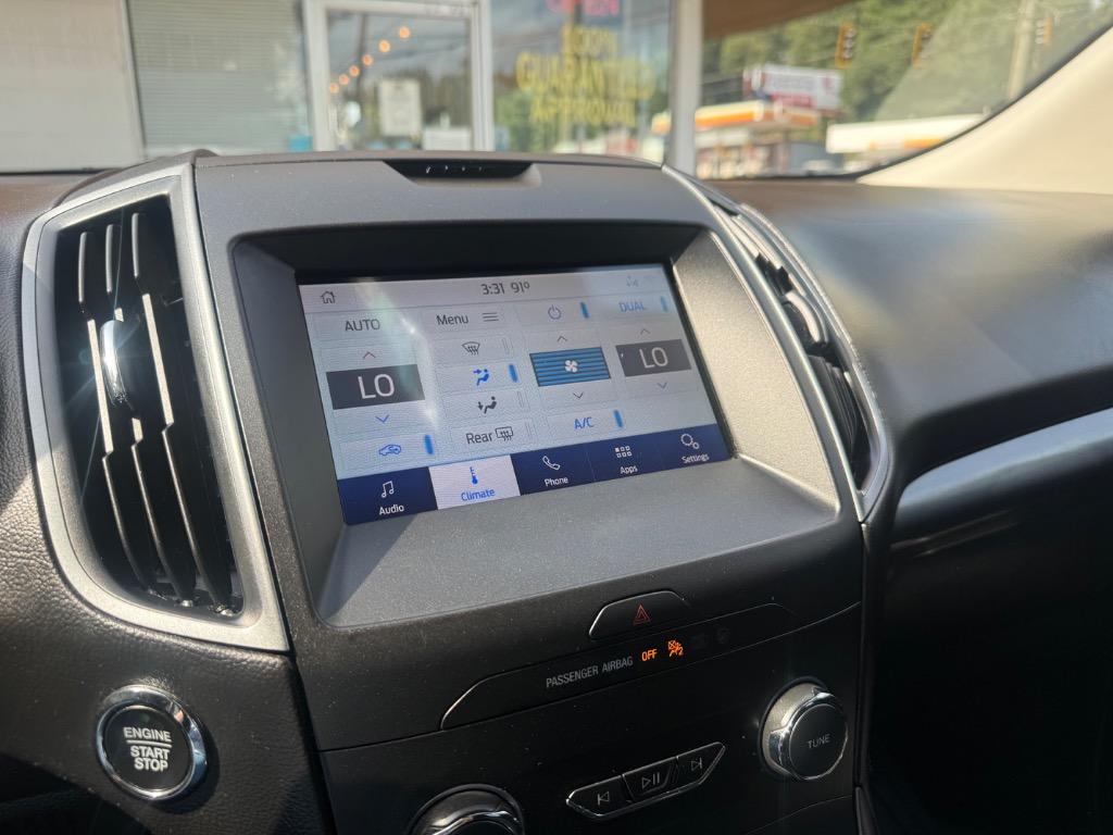 Ford Edge photo 3