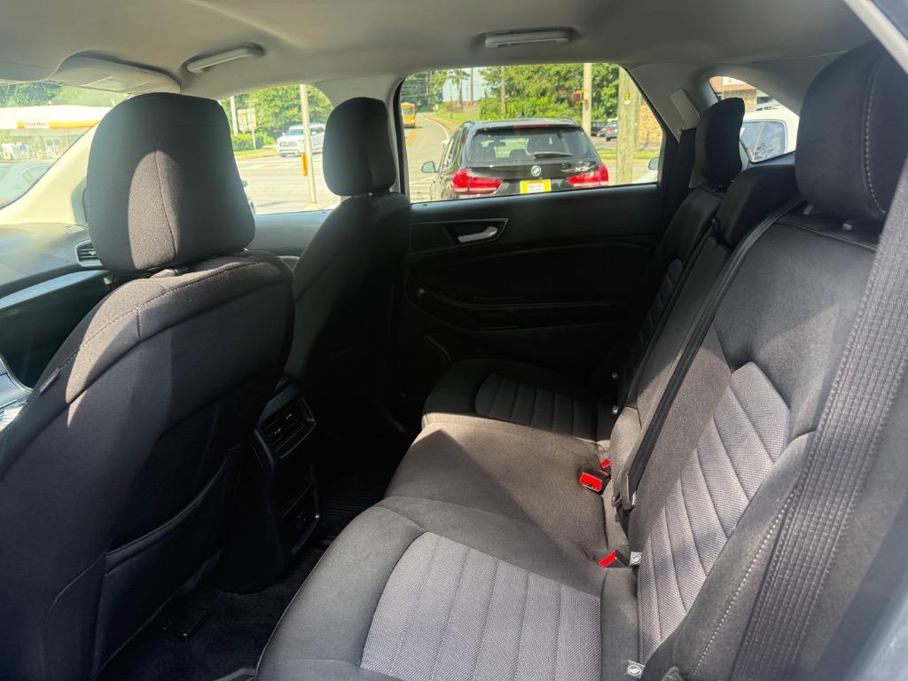 Ford Edge photo 17