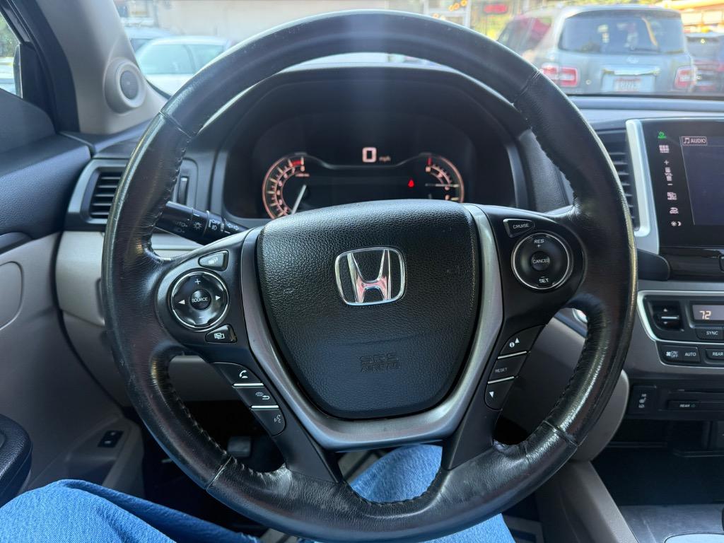 Honda Pilot photo 2