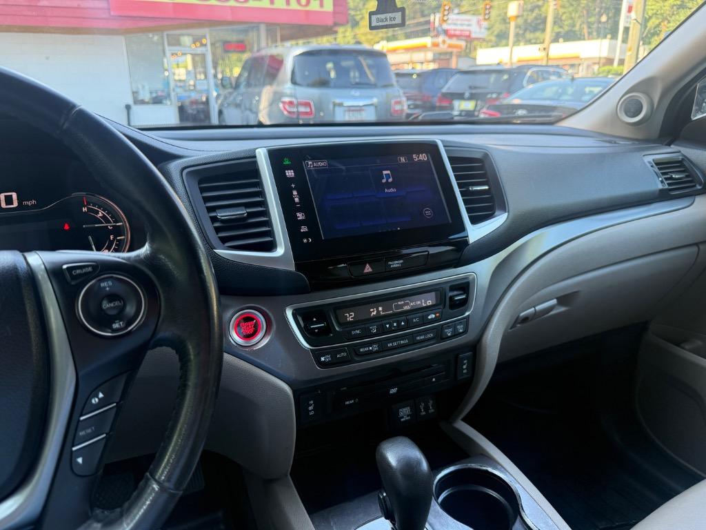 Honda Pilot photo 3