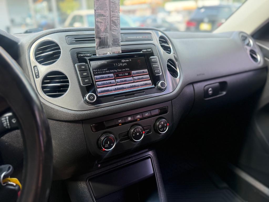 Volkswagen Tiguan photo 3
